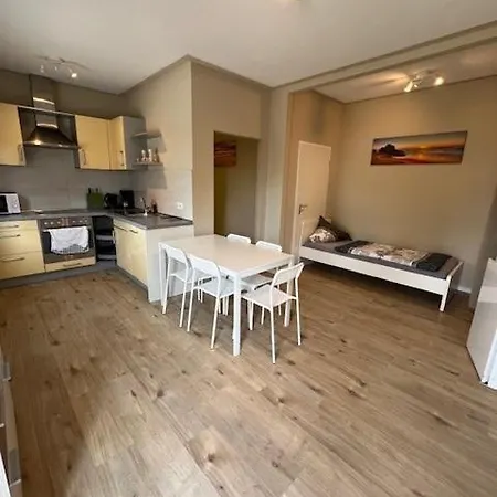 Apartment Monteur